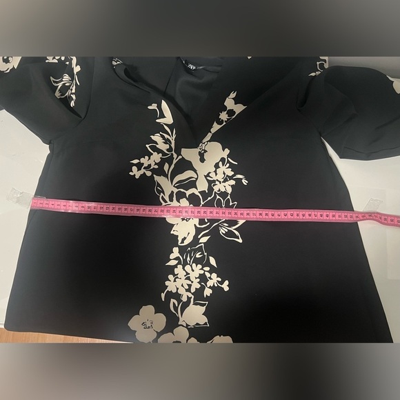 Zara Black Dress with Cream Floral Accents - Picture 6 of 9